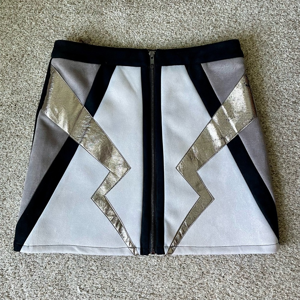Metallic Lightning Bolt A-Line Mini Skirt Size S